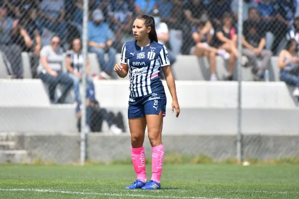 Bárbara Olivieri con Rayadas