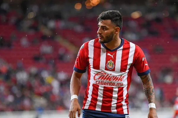 Vega falló el penal que pudo darle la victoria a Chivas
