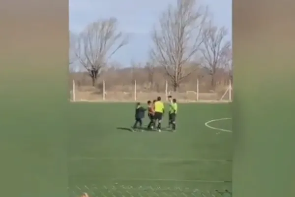 El momento escandalizó al público