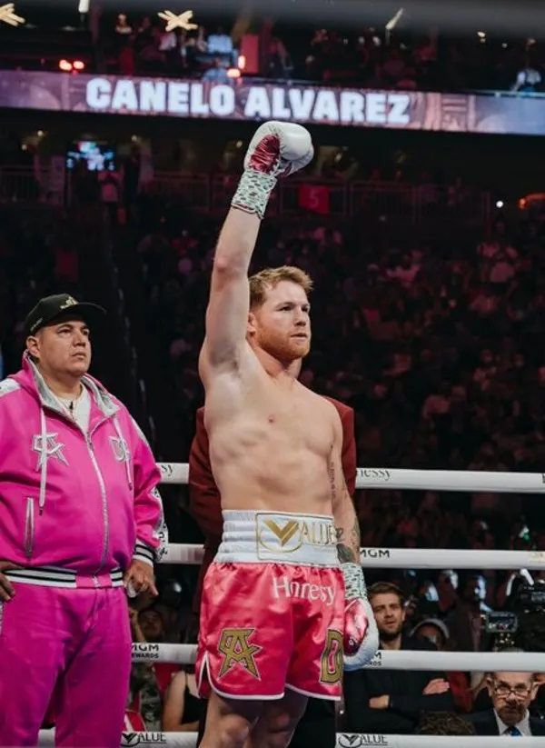 Saúl 'Canelo' Álvarez en el ring del T-Mobile Arena