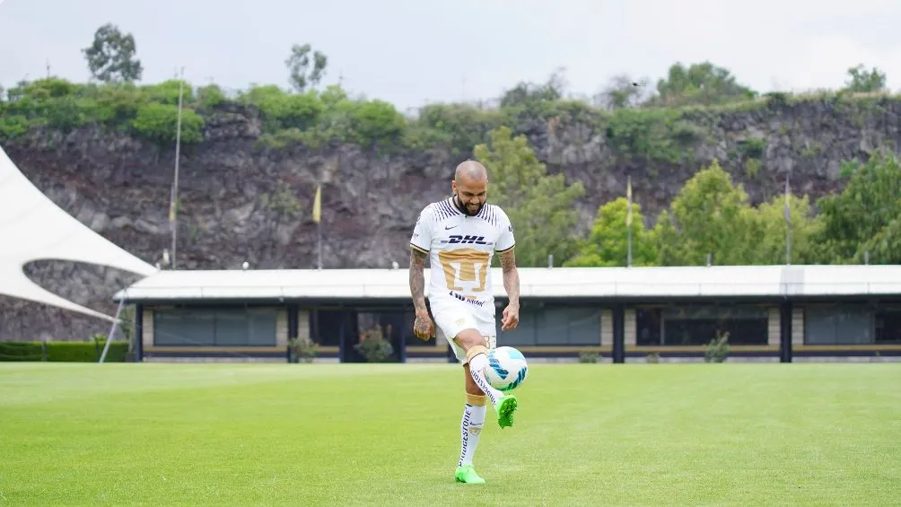 Dani Alves será una de las grandes atracciones