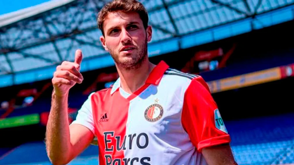 ESPECIAL Santi en presentación con Feyenoord