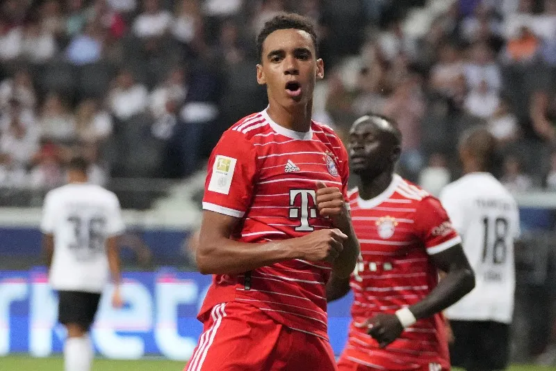 Jamal Musiala en festejo de gol