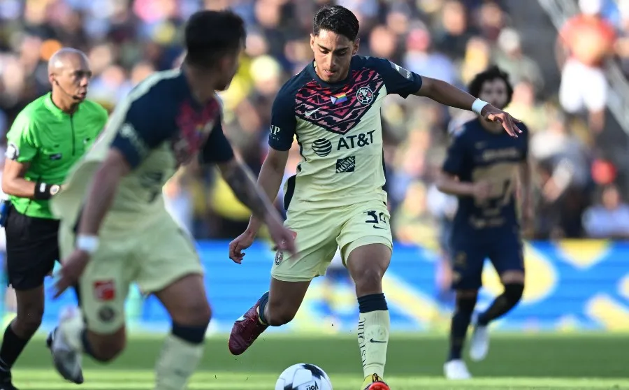 Naveda en juego amistoso