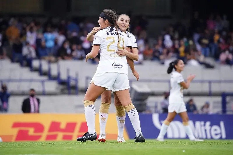 IMAGO7 Pumas en festejo de gol