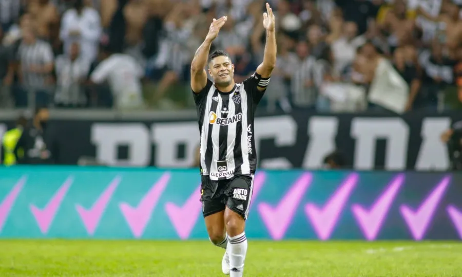 Hulk festejando anotación