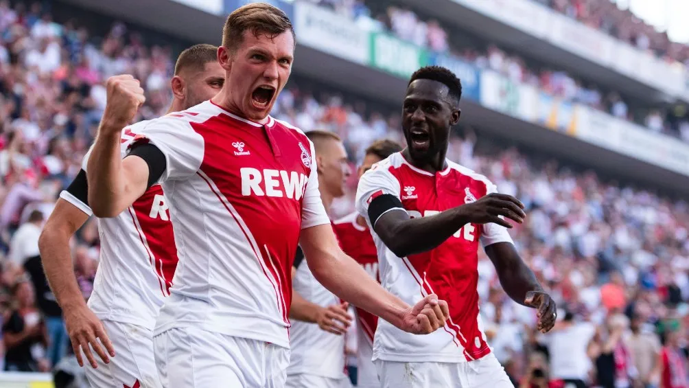 Jugadores del Colonia en festejo