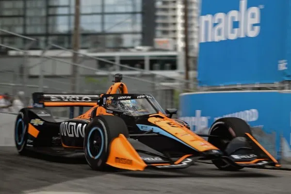 TWITTER @PatricioOWard Pato O’Ward en Nashville