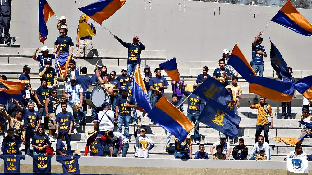 Porra de Pumas en gradas de Ciudad Universitaria
