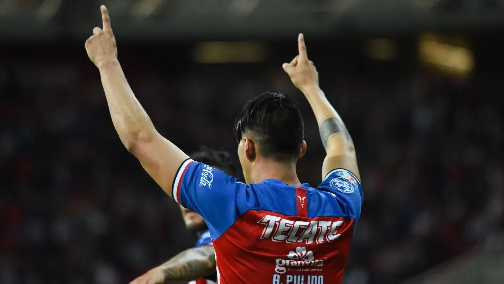 A Pulido le gustaría retirarse en Chivas