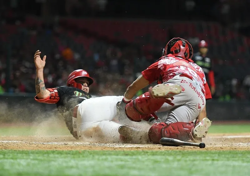 Diablos Rojos del México vs el Águila de Veracruz