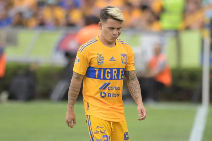 Yeferson Soteldo tras un partido de Tigres