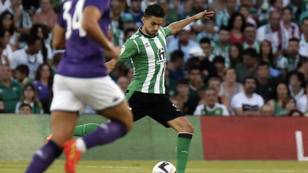 Bartra en pretemporada ante la Fiorentina