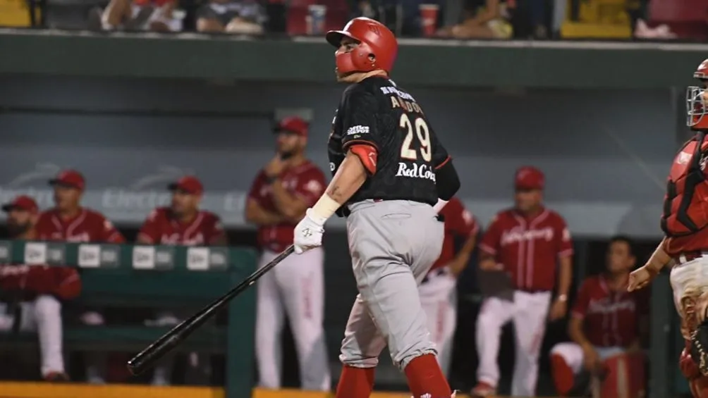 Amador tuvo par de cuadrangulares