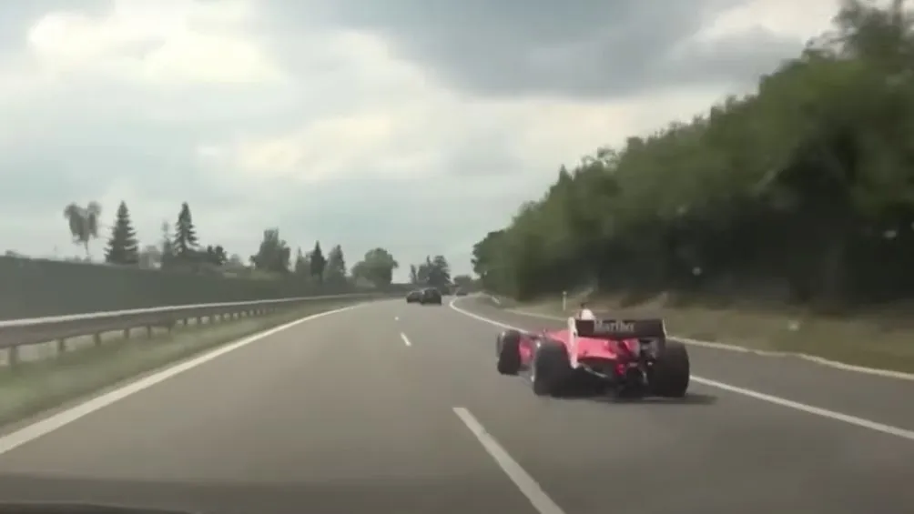 ESPECIAL El auto recorrió varios Km de carretera