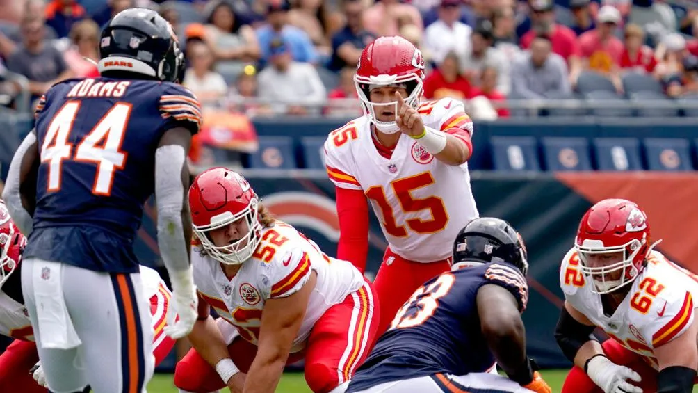 Patrick Mahomes vuelve a los controles
