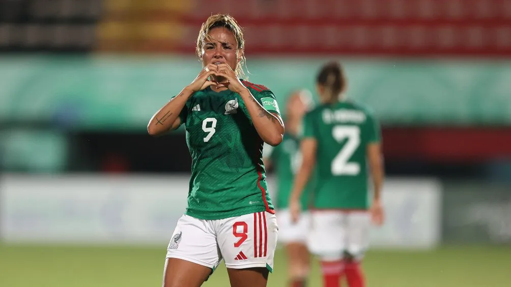 MEXSPORT Alexia Villanueva en festejo