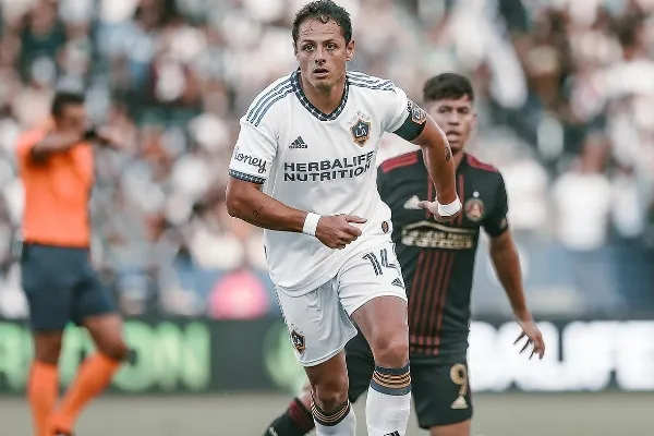 INSTAGRAM @CH14_ Chicharito fue reconocido por sus logros