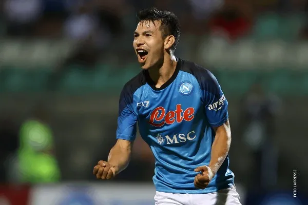 TWITTER @SerieA_ES Hirving 'Chucky' Lozano con el Napoli