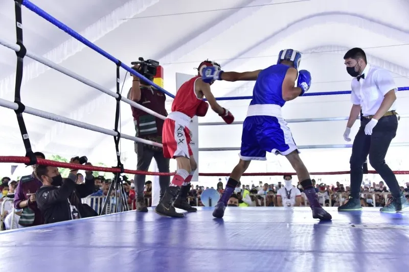 ALMA MONTIEL Evento de inauguración del ring en Neza