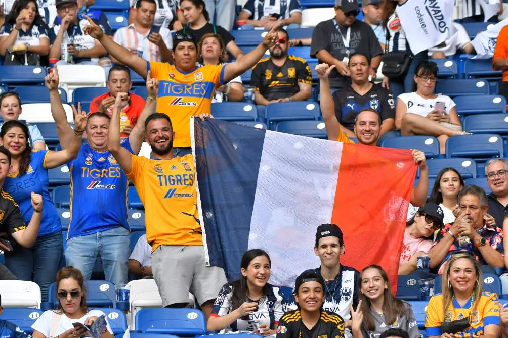 La afición presente en el Clásico Regio