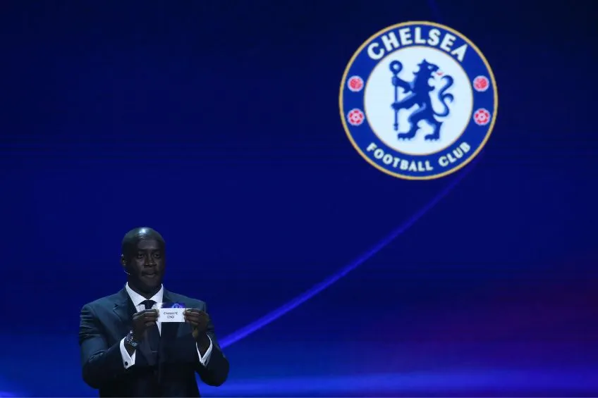 Yaya Touré durante el Sorteo de la Fase de Grupos de la Champions League
