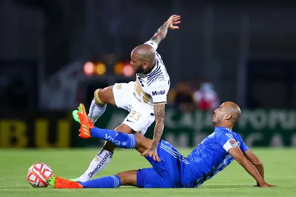 IMAGO7 Alves ha sido criticado por los fanáticos y los medios