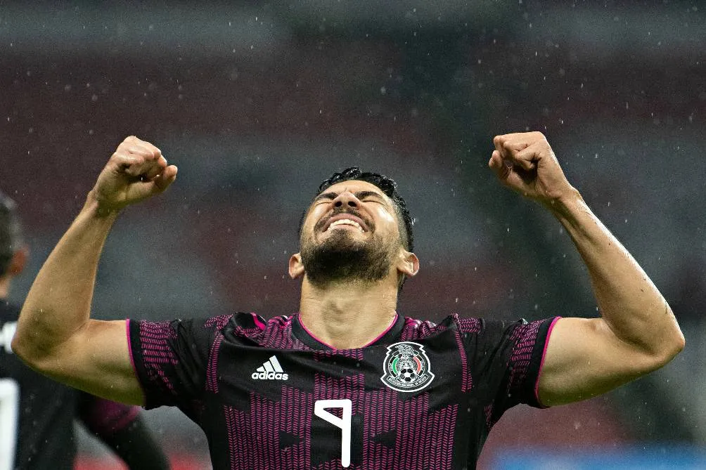 IMAGO7 Henry Martín se bajaría de la convoocatoria del Tri