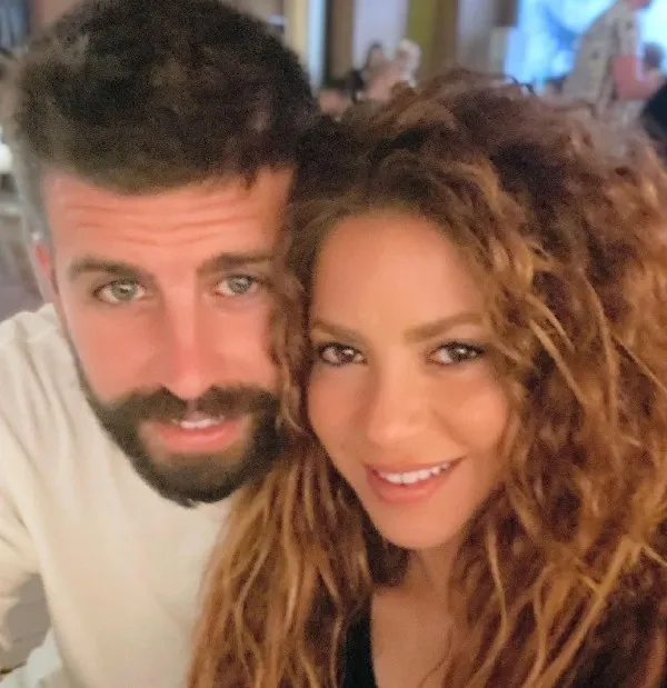 INSTAGRAM @3gerardpique Shakira y Piqué posan juntos