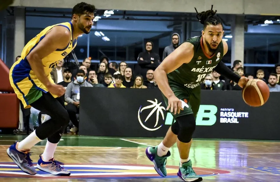 CORTESÍA FIBA Gabriel Girón en juego ante Brasil