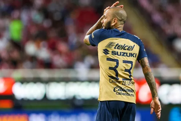 IMAGO7 Dani Alves con Pumas