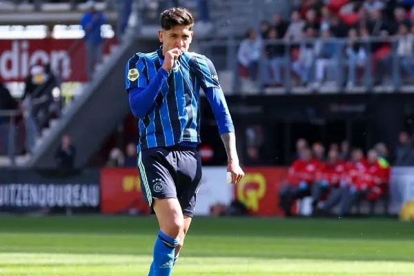 TWITTER @EDSONALVAREZ19 El entrenador vio el compromiso del mexicano