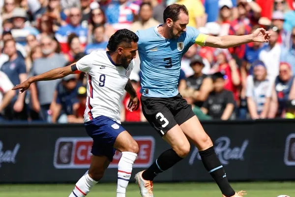 Godín no se ha recuperado en su totalidad