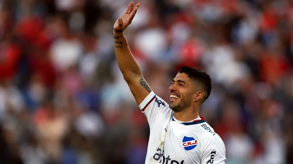 AP Suárez se despachó con un golazo en el partido