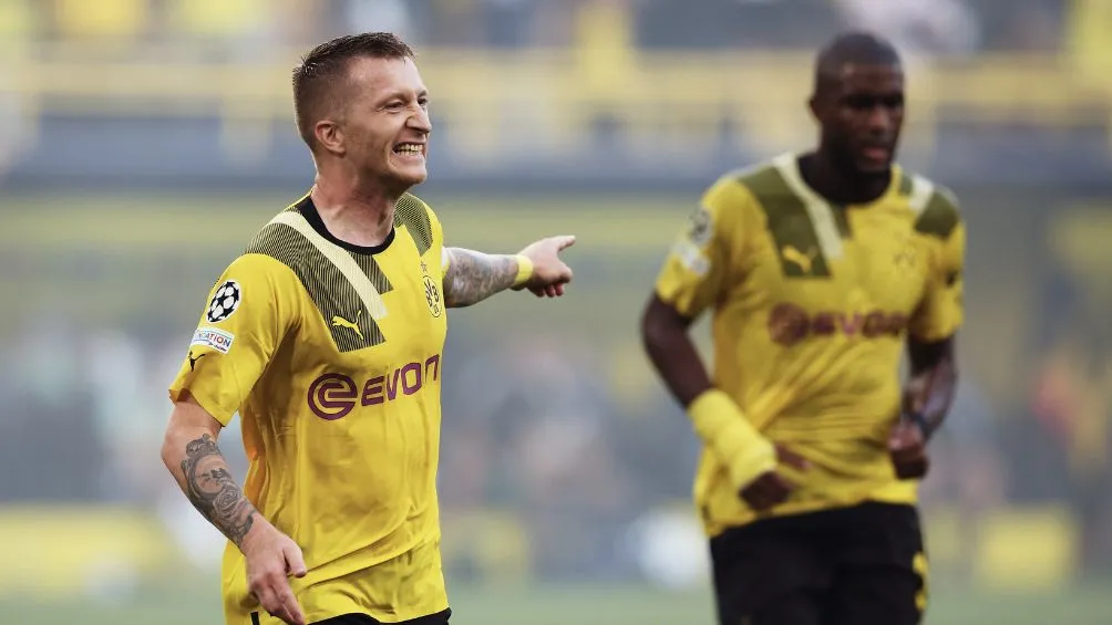 TWITTER: @ChampionsLeague El capitán del Dortmund da indicaciones