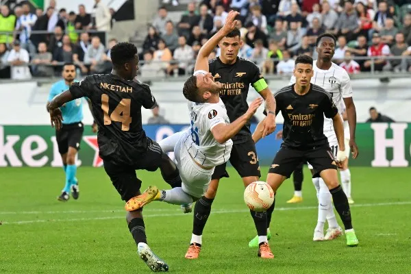 AP Arsenal vs Zurich en la Europa League