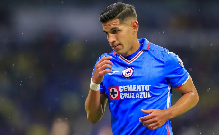 Luis Abram en encuentro de La Máquina