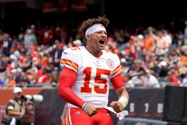 AP Patrick Mahomes, quarterback de Kansas City