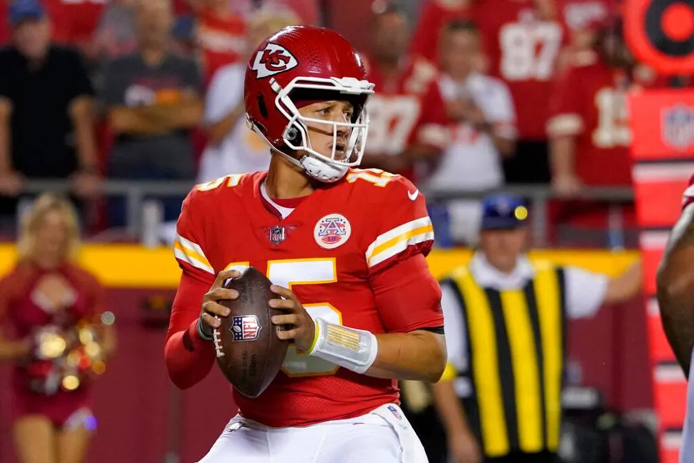 Patrick Mahomes comandó la remontada de los Chiefs
