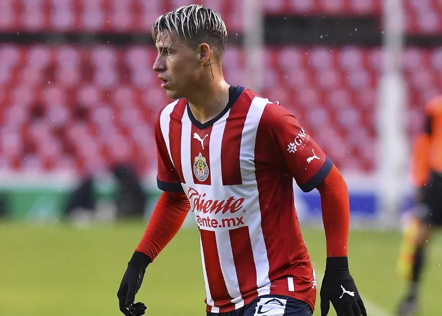 Cristian Calderón con Chivas