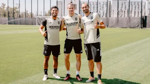 Vela, Bale y Chiellini