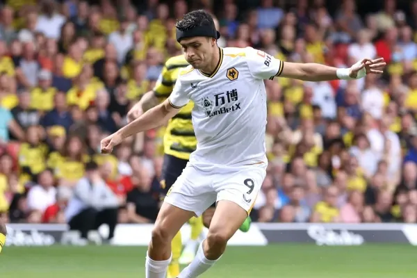 Raúl Jiménez, atacante de los Wolves