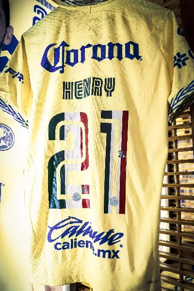 TWITTER @CLUBAMERICA La playera de Henry Martín