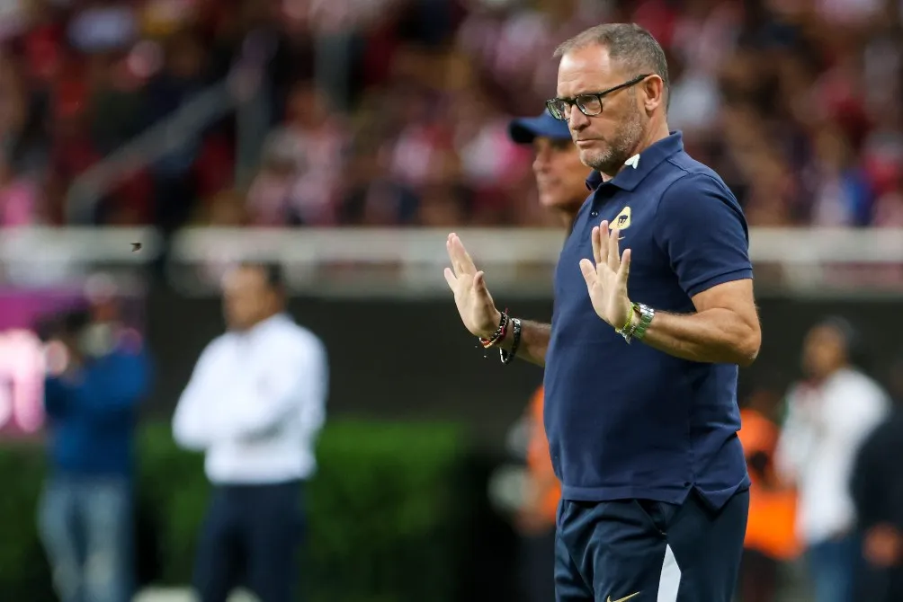 IMAGO7 Lillini nunca pudo levantar a Pumas