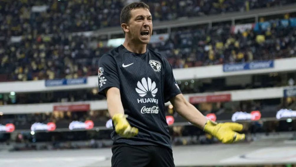 Marche celebrando con la afición