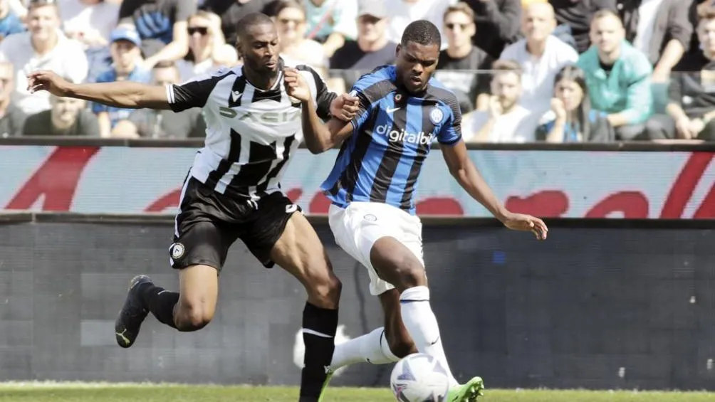 AP El Udinese ante el Inter