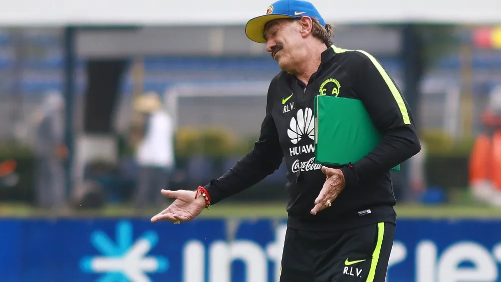 Ricardo La Volpe se arrepintió por no renunciar al América