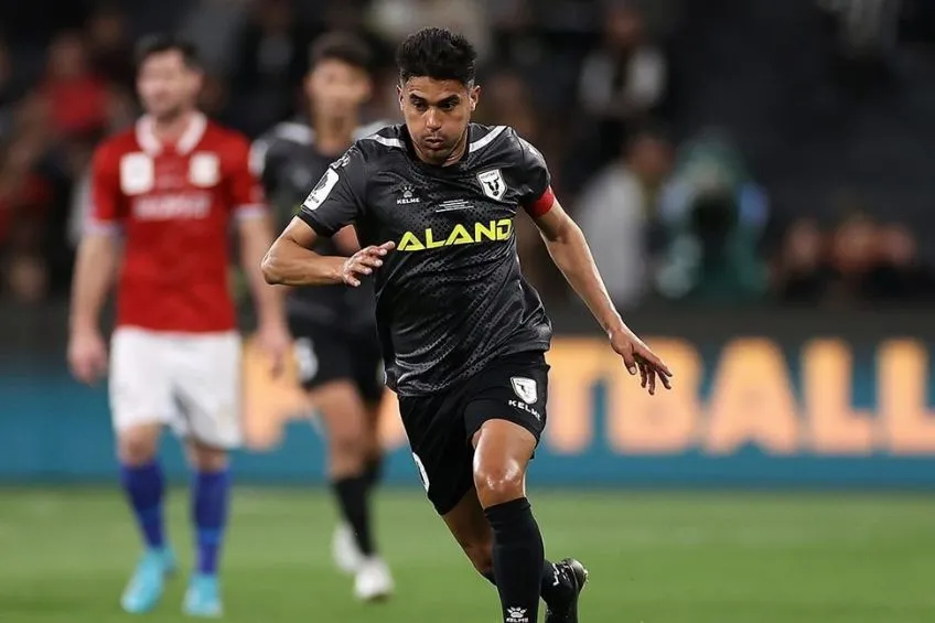 Ulises Dávila en un partido con el Macarthur