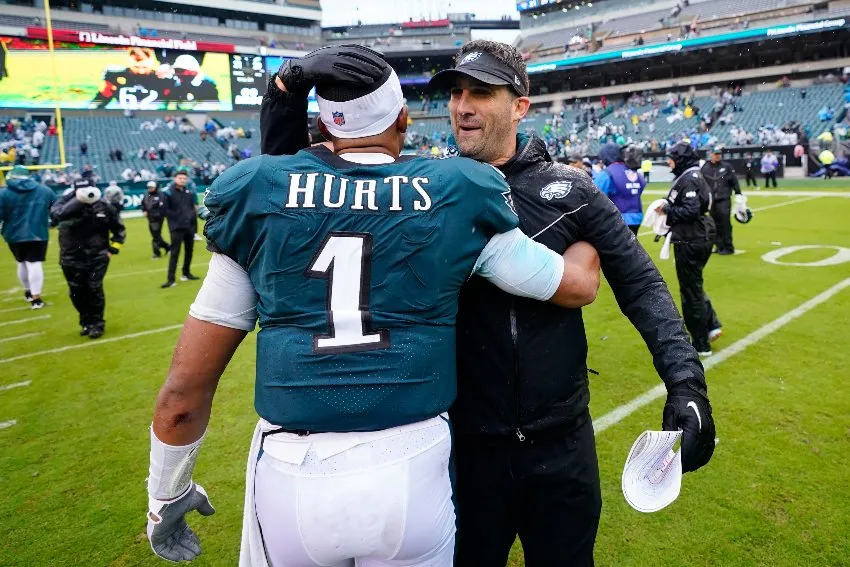 Eagles mantiene su invicto en la NFL