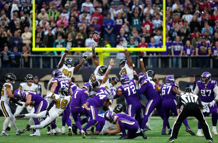 Gol de campo de la victoria de Greg Joseph